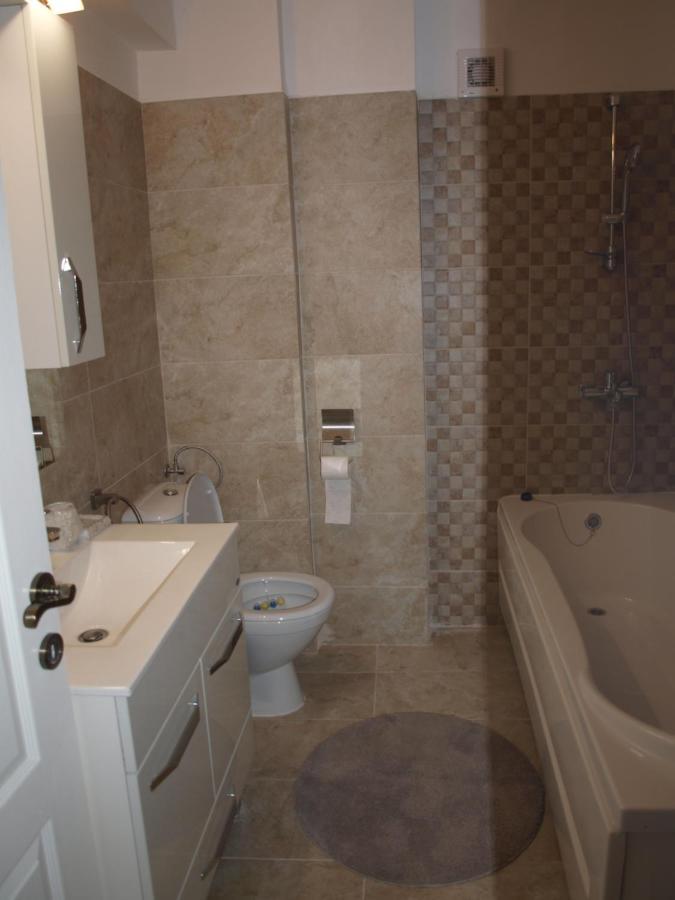 Amavera Apartment Târgu Jiu Dış mekan fotoğraf