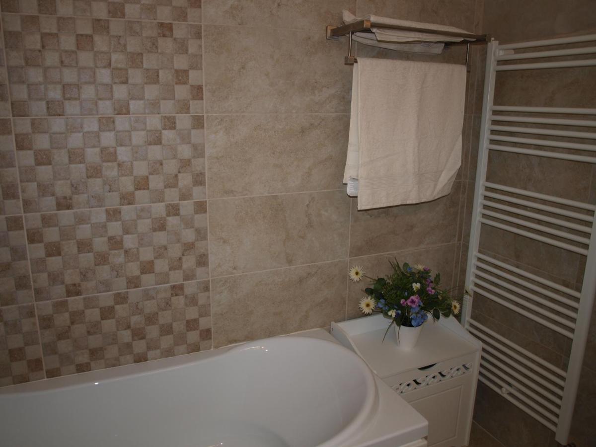 Amavera Apartment Târgu Jiu Dış mekan fotoğraf