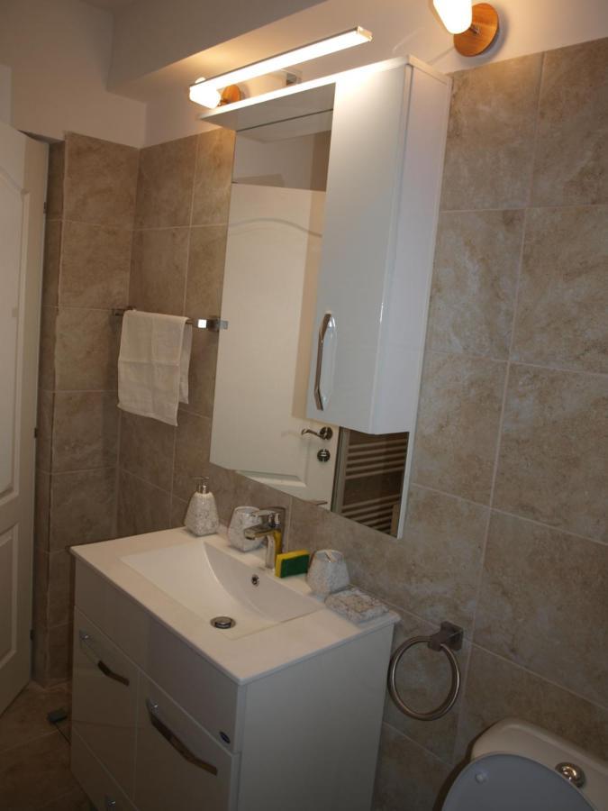 Amavera Apartment Târgu Jiu Dış mekan fotoğraf